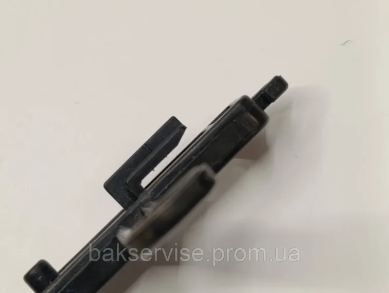 Гачок дверцят до мікрохвильової печі Daewoo KOG-6C2BS Б/У, изображение 8
