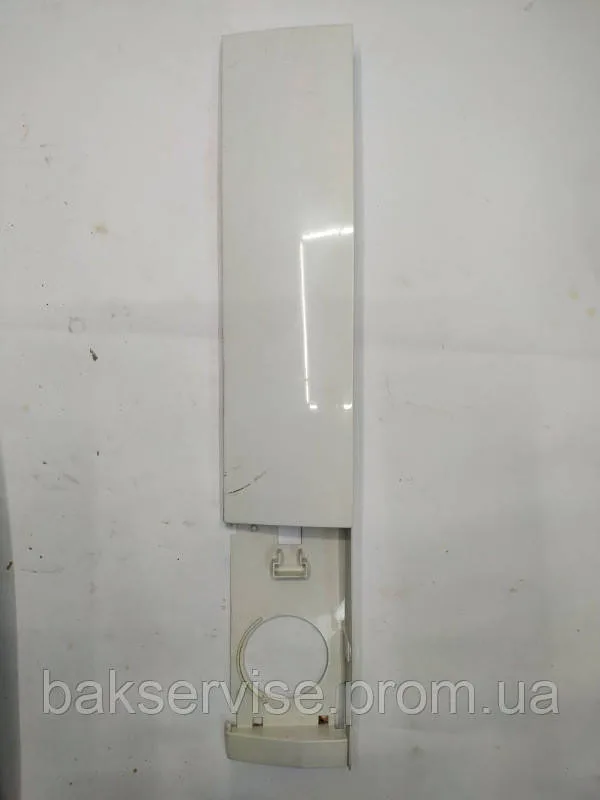 Нижня передня панель для пральної машини Bosch 796389 Б. У, изображение 3