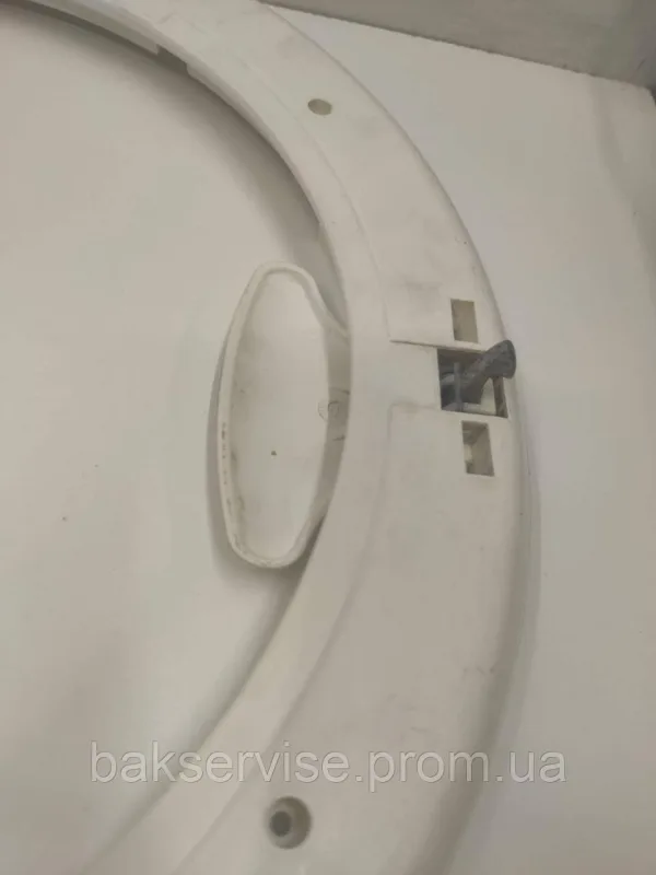 Внутрішня рамка люка пральної машини з ручкою Indesit 148026042  Б/У, изображение 7
