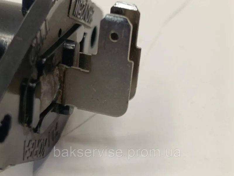 Лампочка 25W з патроном для мікрохвильової печі LG 6912W3B002D Б/У, изображение 7