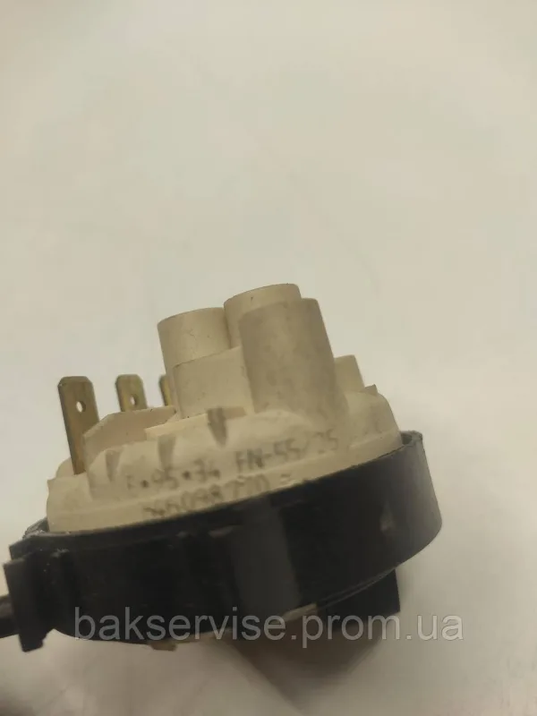 Прессостат (датчик рівня води) для пральної машини Electrolux, Zanussi, AEG 646098770 Б/У, изображение 4