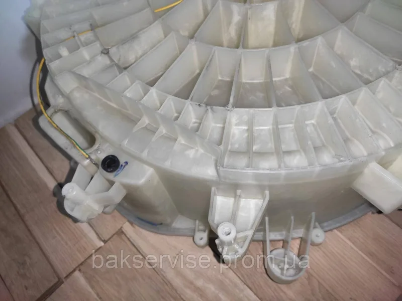Задня частина бака до пральної машини Samsung DC61-02086A б/у, зображення 7