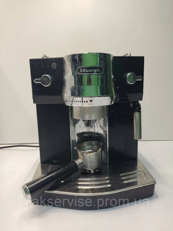 Кавоварка DeLonghi EC 820 B бувша у використанні,в ідеальному стані, зображення 1
