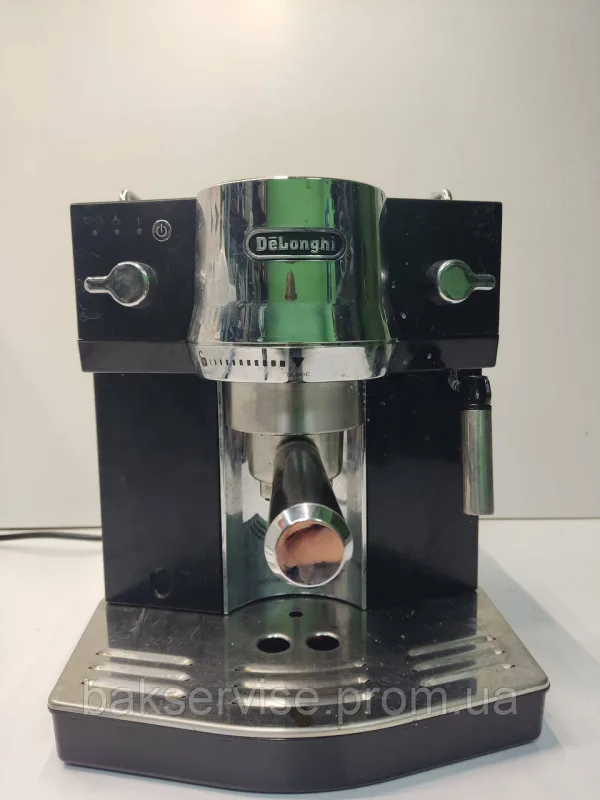 Кавоварка DeLonghi EC 820 B бувша у використанні,в ідеальному стані, зображення 4