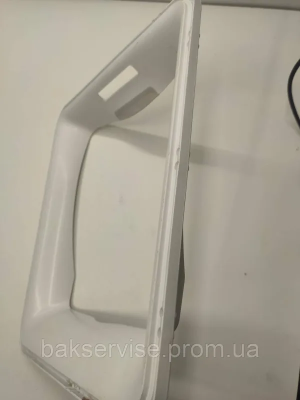 Зовнішня рамка корпуса до пральної машини Indesit W10422667 Б/У, изображение 4