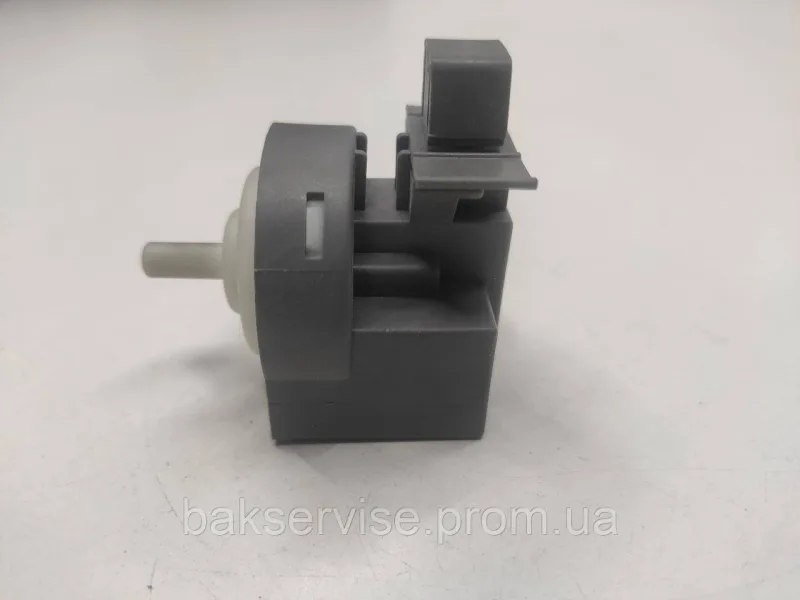 Прессостат (датчик рівня води) для пральної машини beko 2833830300 Б/У, изображение 1