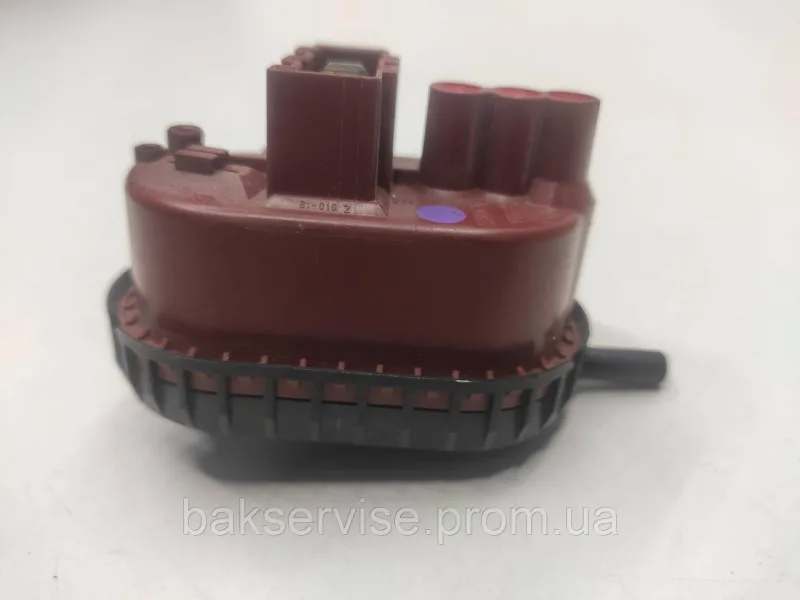Прессостат (датчик рівня води) для пральної машини Bosch 5420004620 Б/У, изображение 1
