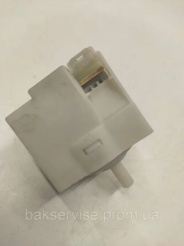 Прессостат (датчик рівня води) для пральної машини Beko 2833830400 Б/У, зображення 3