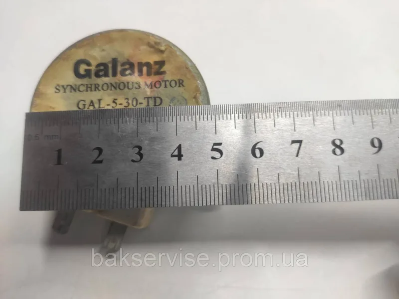 Моторчик тарілки для мікрохвильової печі GAL-5-30-TD Б/У, изображение 3