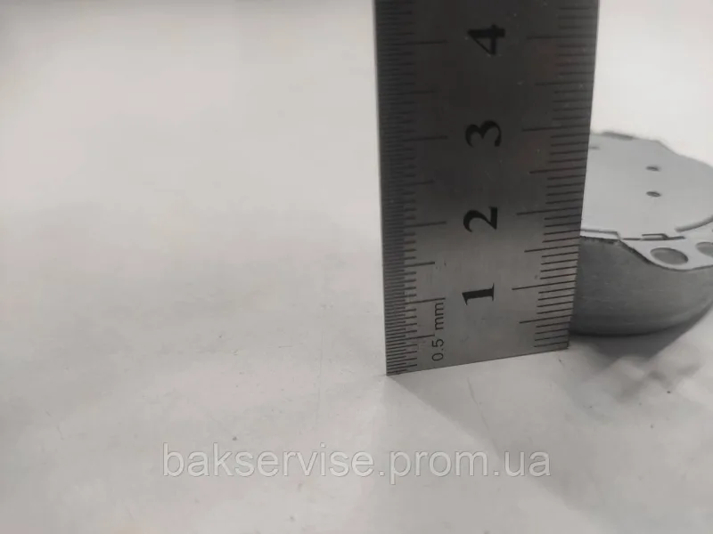 Моторчик тарілки для мікрохвильової печі SM16 Б/У, изображение 2