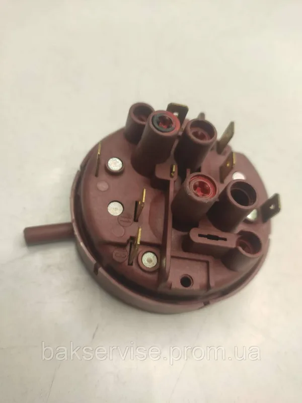 Прессостат (датчик рівня води) для пральної машини Indesit, Ariston HD505 T85 Б/У, зображення 5