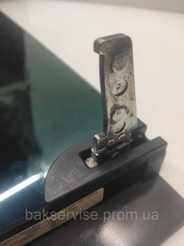 Дверки для духової шафи Bosch HBT49E4 Б/У, зображення 5