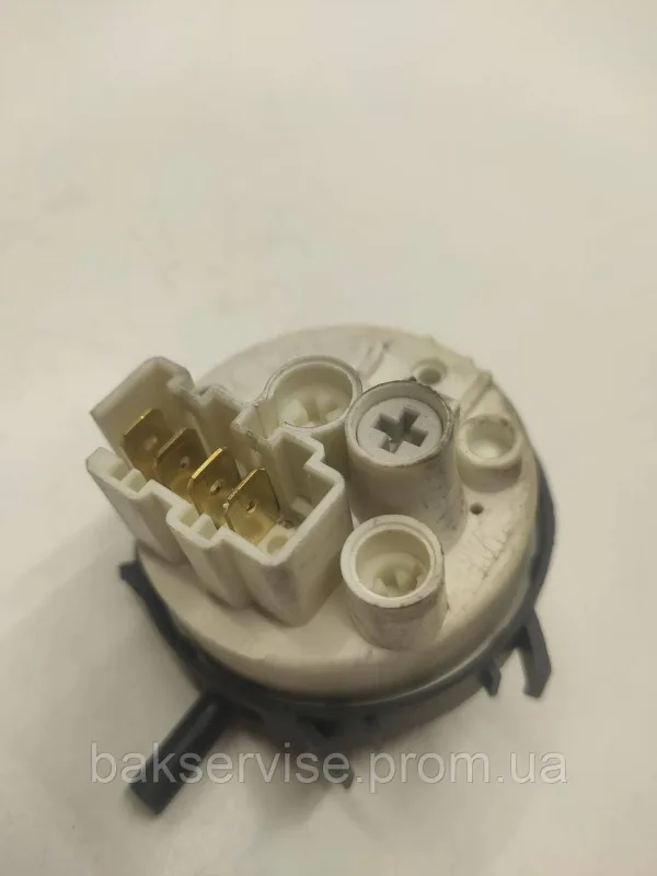 Прессостат (датчик рівня води) для пральної машини Indesit-Ariston 160021186.00 Б/У, изображение 1