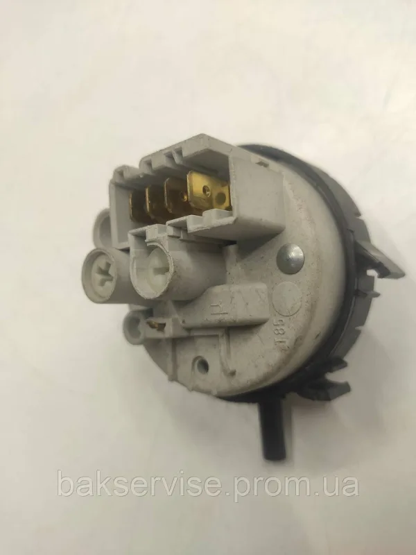 Прессостат (датчик рівня води) для пральної машини Bosch 7650043 Б/У, зображення 4