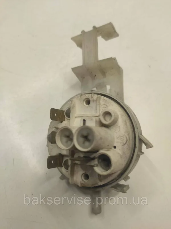Прессостат (датчик рівня води) для пральної машини Ariston 16001079904 Б/У, зображення 4