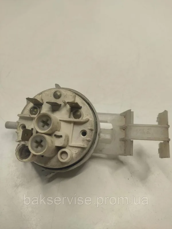 Прессостат (датчик рівня води) для пральної машини Ariston 16001079904 Б/У, зображення 5