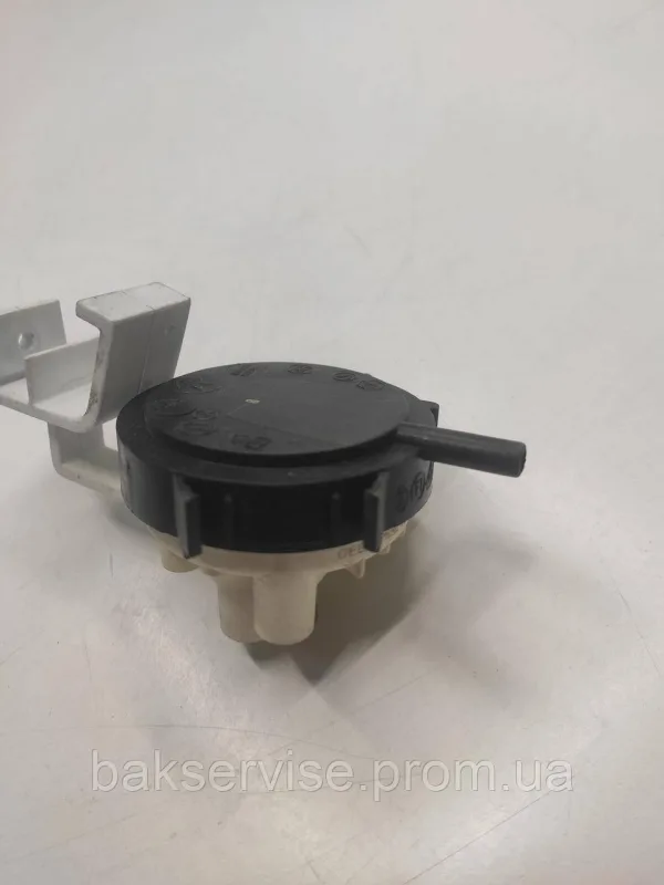 Прессостат (датчик рівня води) для пральної машини Indesit, Ariston 16001176000 Б/У, изображение 5