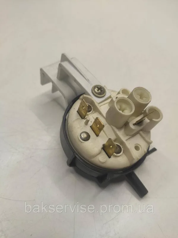 Прессостат (датчик рівня води) для пральної машини Indesit, Ariston 16001176000 Б/У, изображение 6