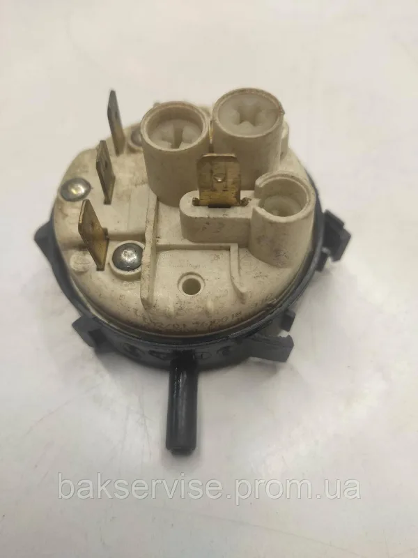 Прессостат (датчик рівня води) для пральної машини Indesit, Ariston 16001410300 Б/У, изображение 6