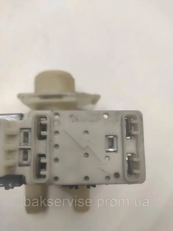 Впускний клапан до пральної машини Bosch 9000047095 Б/У, зображення 7