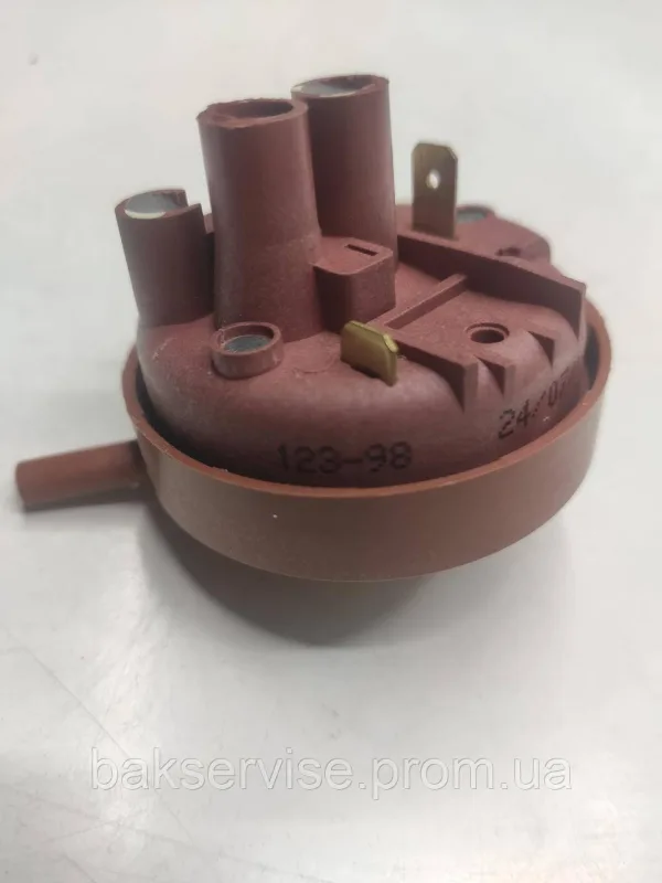 Прессостат (датчик рівня води) посудомийної машини Electrolux 505AG402 Б/У, изображение 4