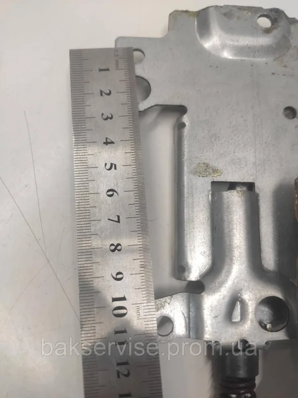 Петля дверей до посудомийної машини Electrolux 4055031332 б/у, изображение 4