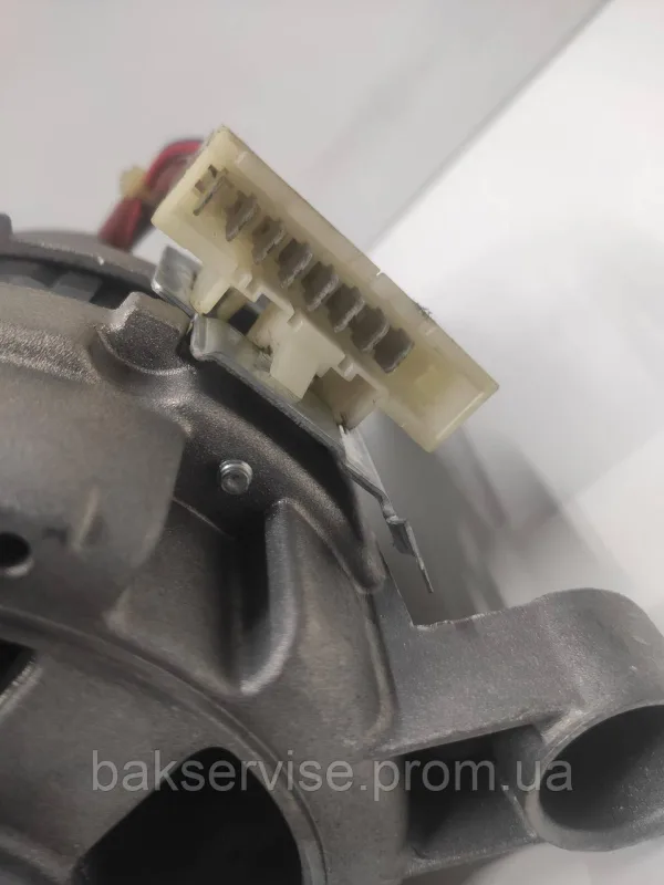 Двигун(мотор) для пральної машини Electrolux 124701002 Б/У, зображення 6