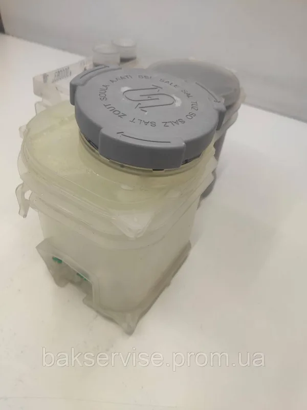 Бункер (контейнер) для солі посудомийної машини Bosch без кришки SMV53L30EU/20 Б/У, изображение 7