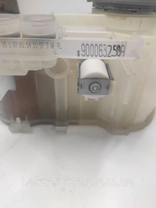 Бункер (контейнер) для солі посудомийної машини Bosch без кришки SMV53L30EU/20 Б/У, изображение 9