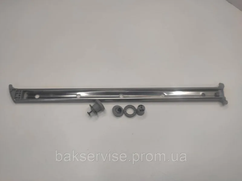 Направляюча рейка корзини до посудомийної машини Bosch SMV53L30EU/20 б/у, зображення 1