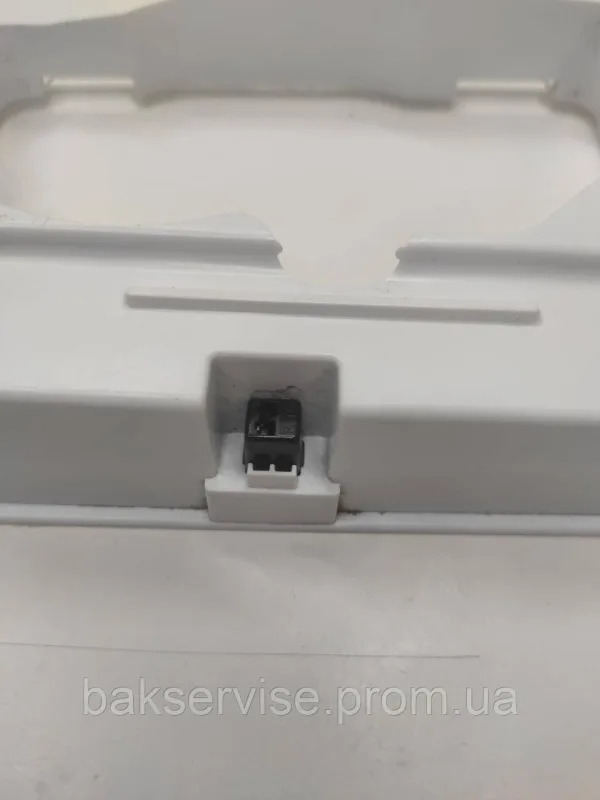 Декоративна панель під фільтр в пральну машину Samsung DC61-01917 Б/У, зображення 3