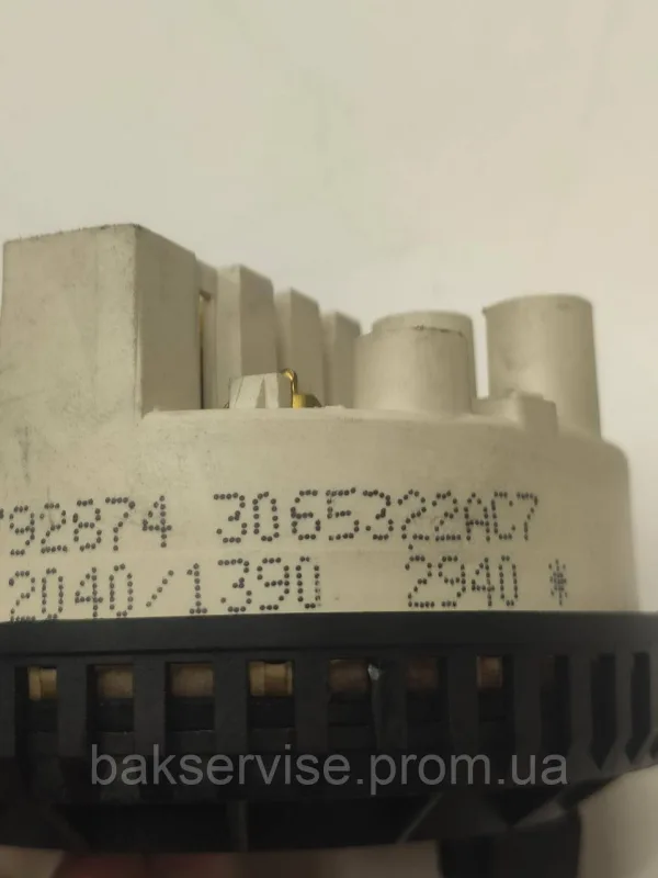 Прессостат (датчик рівня води) для пральної машини SIEMENS SIWAMAT 9103 Б/У, зображення 5