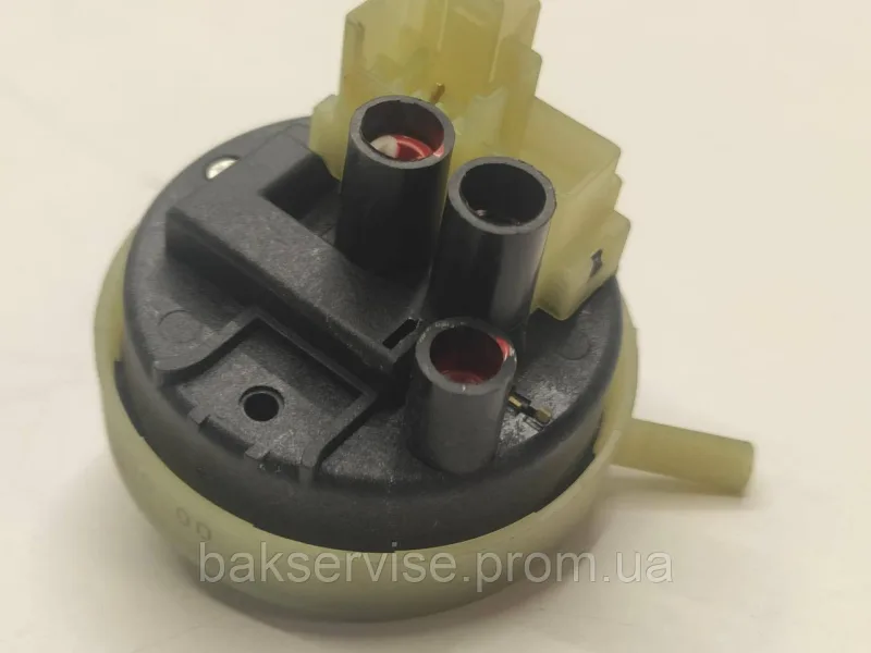 Прессостат (датчик рівня води) для посудомийної машини Indesit/Ariston 160025800  Б/У, изображение 1