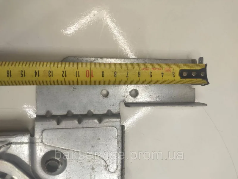 Петля дверей(права) до посудомийної машини Indesit C00505743 б/у, изображение 3