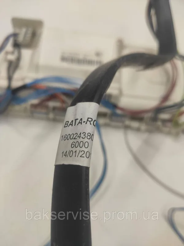 Модуль управління з проводкою до посудомийної машини Indesit C00274112 б/у, изображение 4