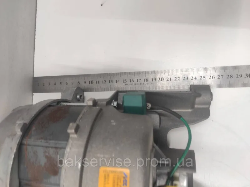 Двигун(мотор) для пральної машини Electrolux, Zanussi, AEG 132528722 (6контактів) Б/У, изображение 4