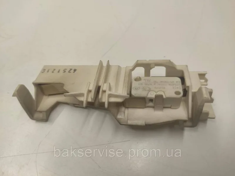 Замок люка до сушильної машини AEG EG-360636 Б/У  136611110, изображение 1