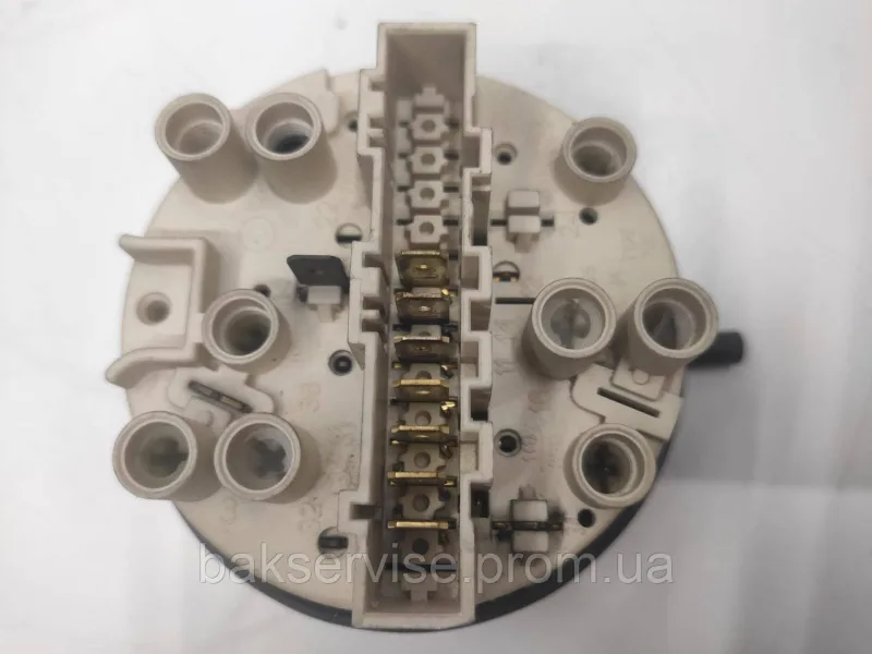 Прессостат (датчик рівня води) для пральної машини Bosch, Siemens 3065072ABO Б/У, изображение 2