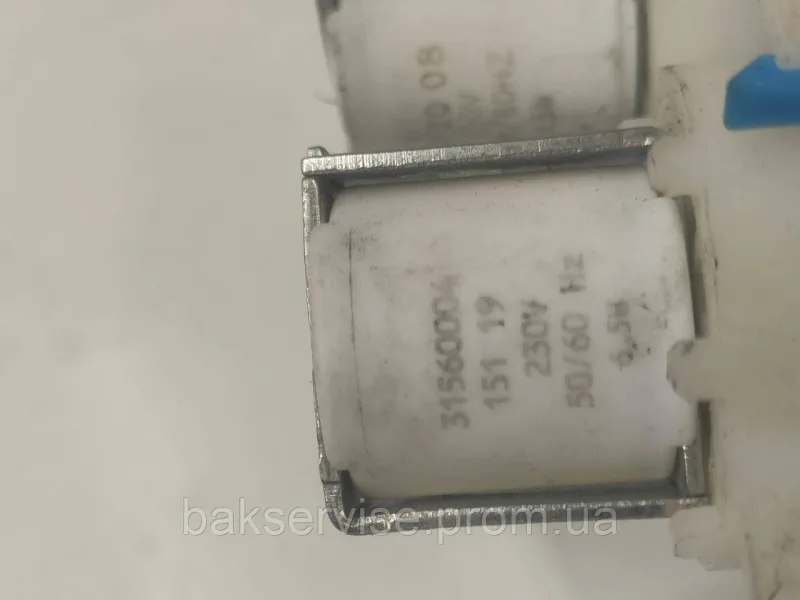 Клапан подачі води до пральної машини AEG A15508902 Б/У, зображення 2