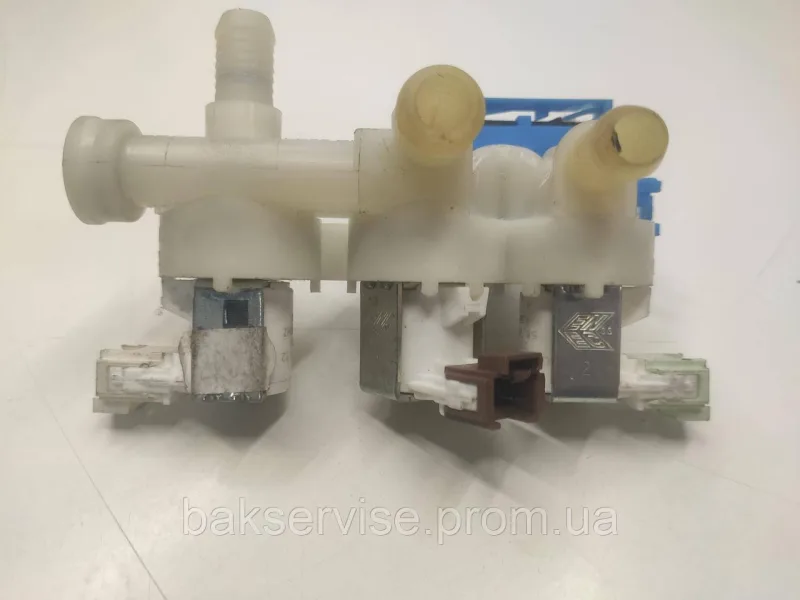 Клапан подачі води до пральної машини AEG A15508902 Б/У, зображення 5