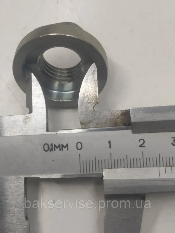 Гайка кріплення шківа до пральної машини Bosch 605147 Б/У, изображение 4