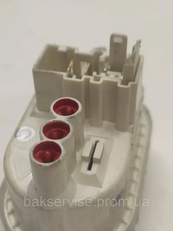 Прессостат (датчик рівня води) для пральної машини Bosch, Siemens 9000188245 Б/У, изображение 3