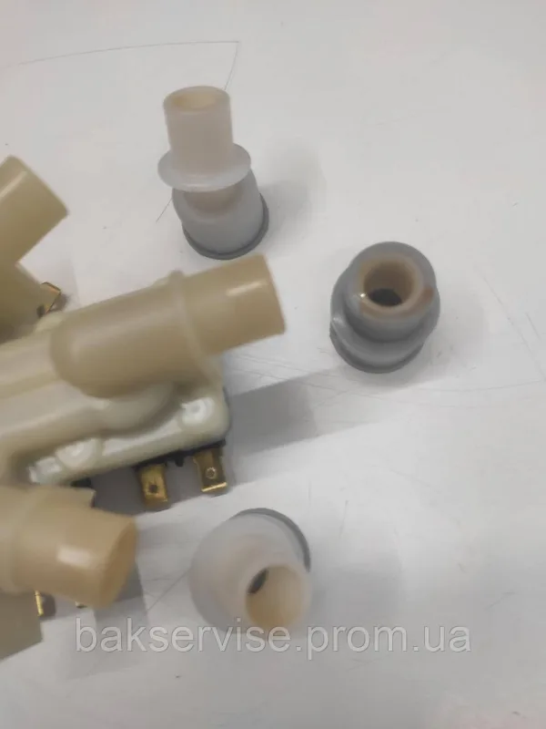 Клапан подачі води до пральної машини Panasonic NA-16VG1 Б/У, зображення 2