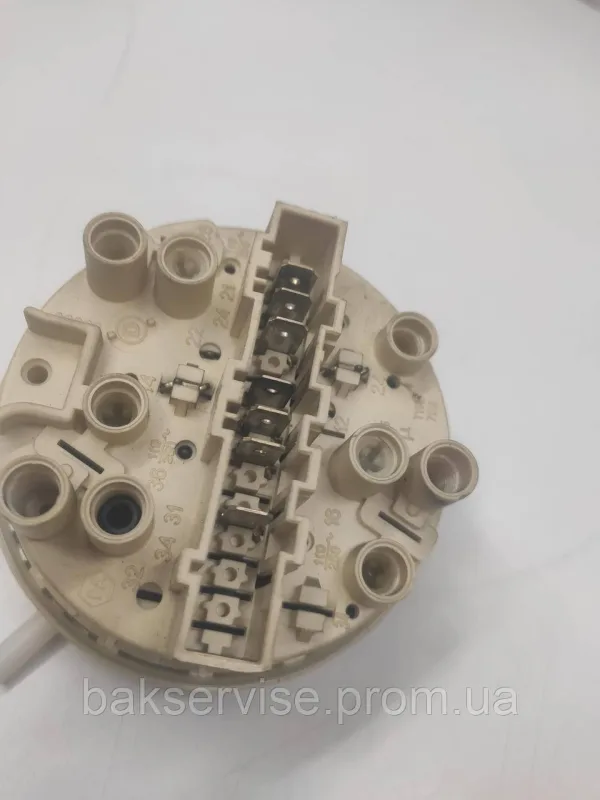 Прессостат (датчик рівня води) для пральної машини Electrolux 132082230 Б/У, зображення 4