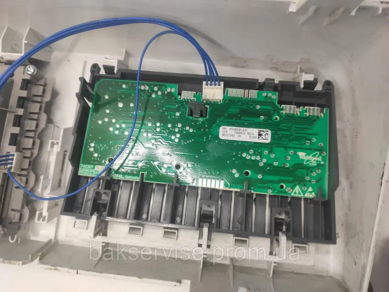 Плата упавління до пральної машини Indesit ITW E 71252 W Б/У, зображення 9