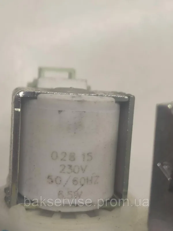 Клапан подачі води до пральної машини Electrolux, AEG  1325186508 Б/У, зображення 2