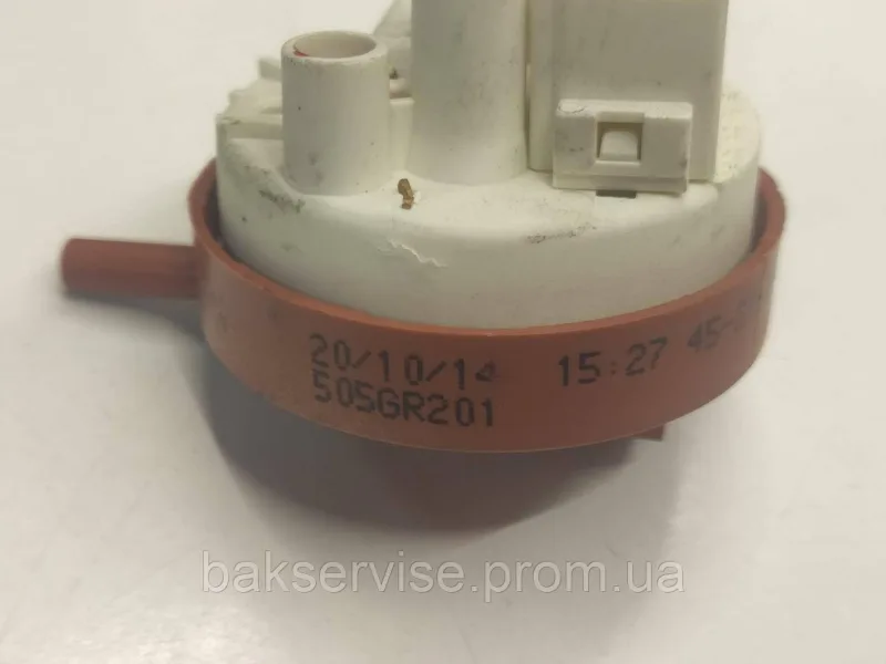 Прессостат (датчик рівня води) для пральної машини Bosch 495775 Б/У, изображение 2