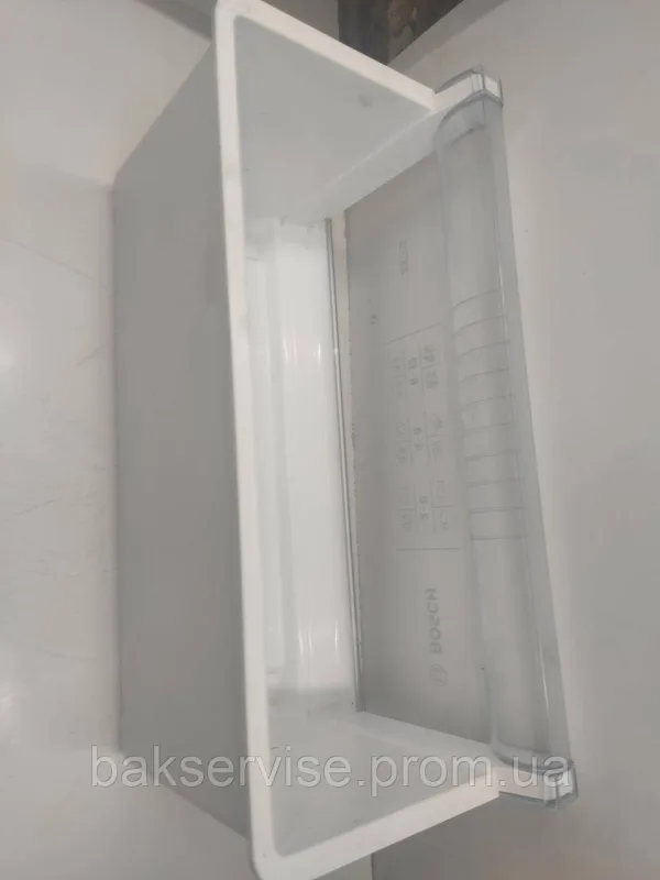 Ящик морозильної камери (нижній) холодильника Bosch KGV36VW21R/02 Б/У, изображение 7