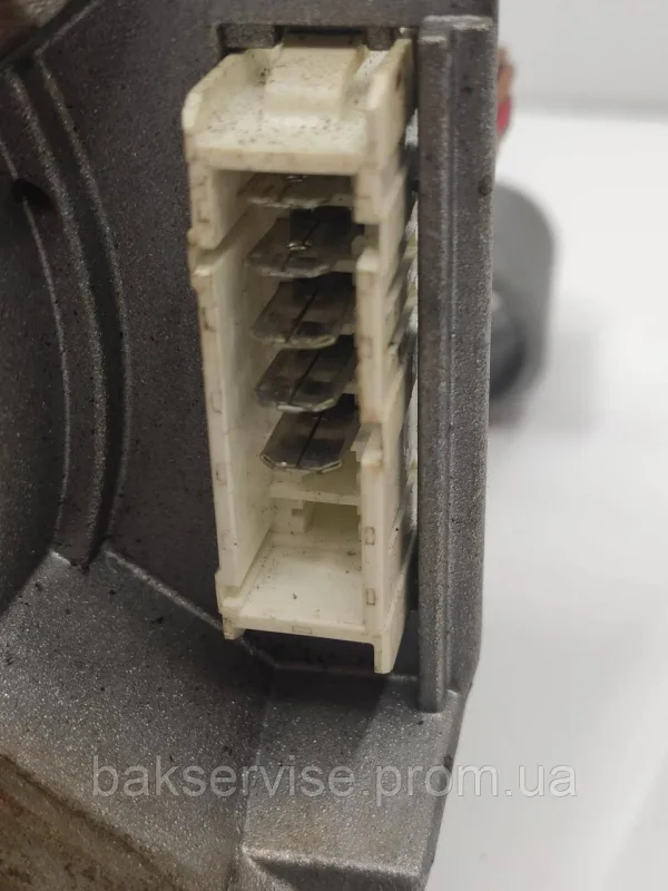 Двигун(мотор) для пральної машини Hotpoint Ariston 16002885602 ( 5 контактів) Б/У, изображение 3
