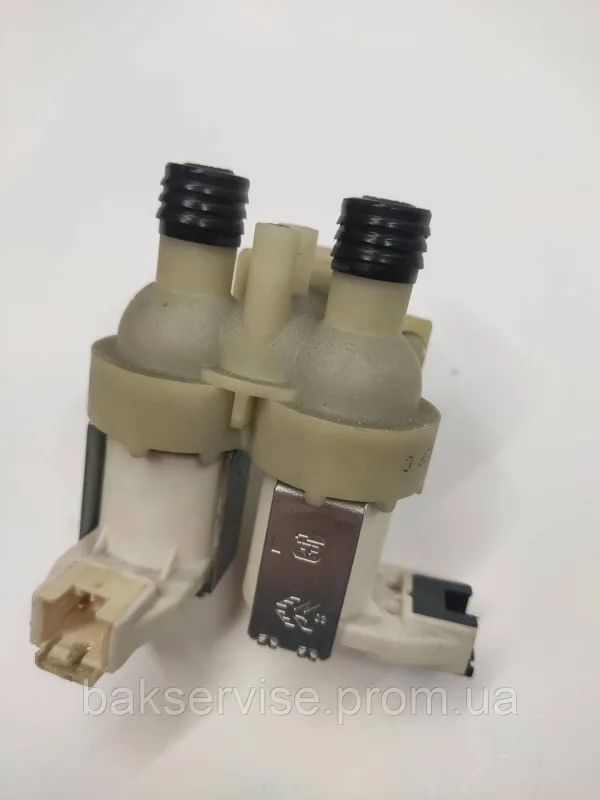 Клапан подачі води до пральної машини Ariston C00302311 Б/У, зображення 3